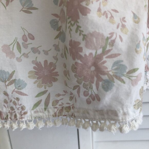 Cupcakes & Cashmere Size 7 Floral Dress - Picture 3 of 10